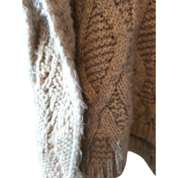 ZARA Cable knit Beige Poncho Turtleneck Pullover Size Medium GUC *READ - Picture 3 of 4